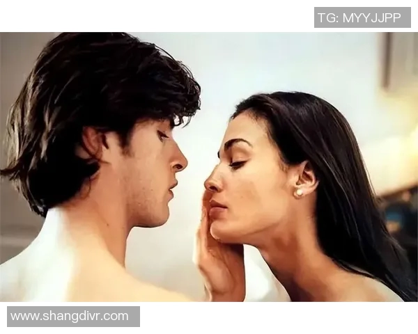 嫁给足球明星的外国女星们的爱情故事与人生选择揭秘