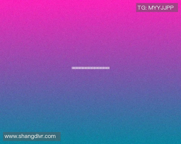 篮球明星意外摔倒瞬间情侣甜蜜互动引发热议的搞笑场景
